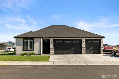 1107 5th Ave Ne, Ephrata, WA, 98823-2308 | Card Image