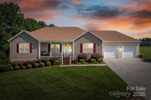 6084 Little River Ct, Granite Falls, NC, 28630-8233 | Card Image