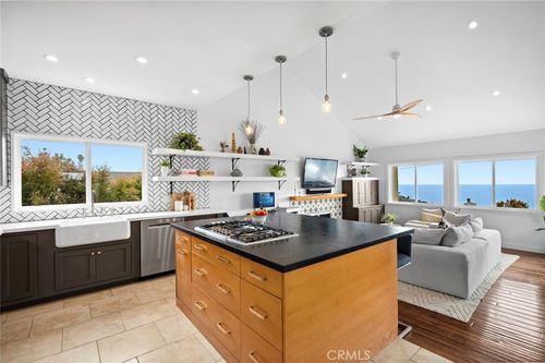 2888 Bernard Ct, Laguna Beach, CA, 92651-2076 | Card Image