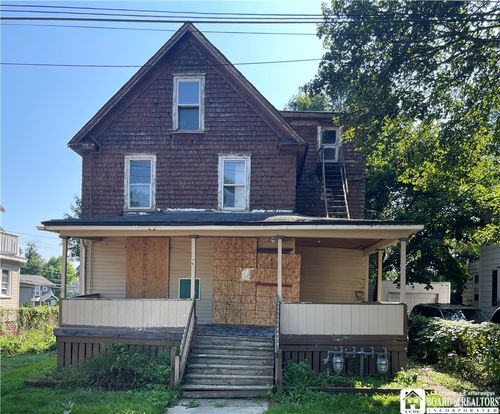 46 Utica St, Jamestown, NY, 14701-2800 | Card Image