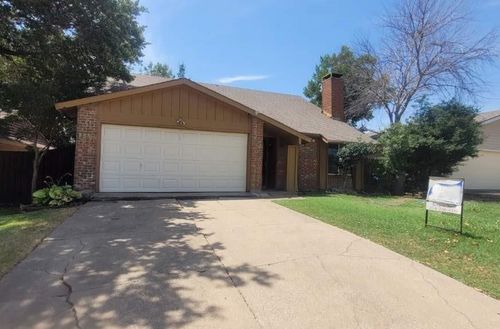 2302 Placid Dr, Carrollton, TX, 75007-5720 | Card Image