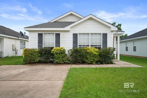 8901 Fall Ct, Mobile, AL, 36695-5303 | Card Image