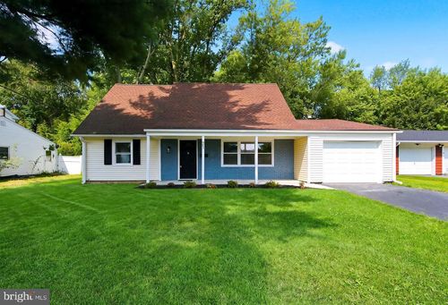 21 Glenview Ln, Willingboro, NJ, 08046-3213 | Card Image