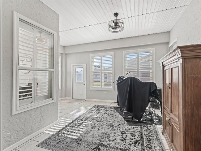 Florida Room | Image 19