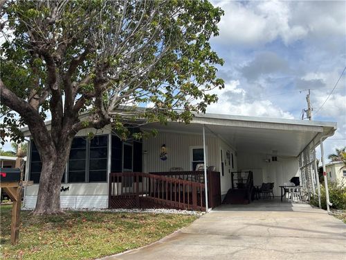 207 Harvest Ln, NORTH FORT MYERS, FL, 33917-3029 | Card Image