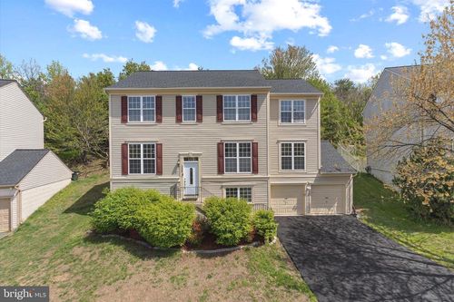 3068 Pony Ridge Turn, DUMFRIES, VA, 22026-2764 | Card Image