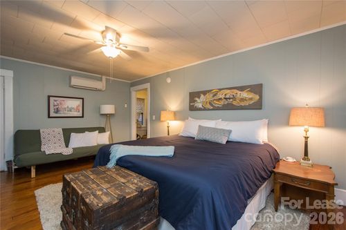 upstairs-109 Pearson Drive, Asheville, NC, 28801 | Card Image
