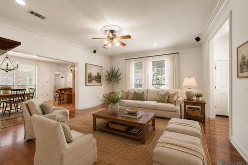 10757 Oakley Trace Dr, Baton Rouge, LA, 70809-3325 | Card Image
