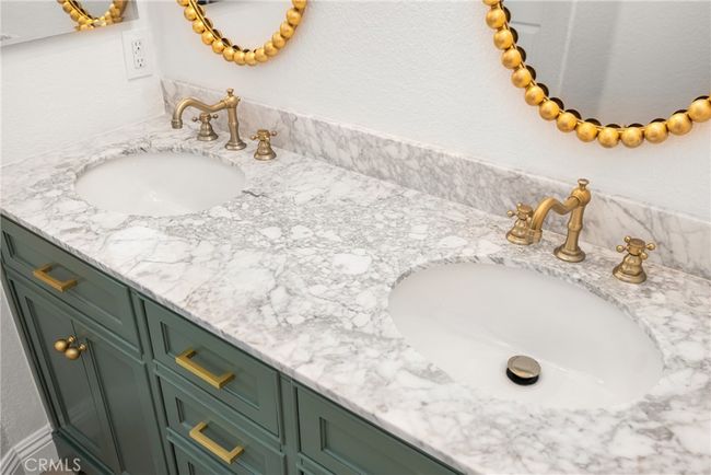 Primary Bathroom | Image 31