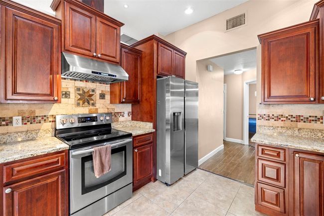 10454 Crestfield Dr, House other with 4 bedrooms, 2 bathrooms and null parking in RIVERVIEW FL | Image 8
