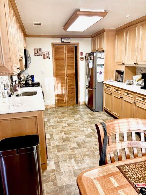 412 Birchwood Ln, Bridgehampton, NY, 11932 | Card Image