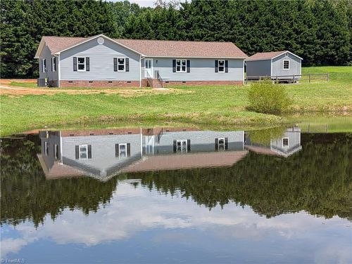 1410 Creekside Dr, Randleman, NC, 27317-7736 | Card Image