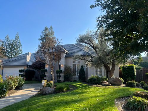 2563 W Fir Ave, Fresno, CA, 93711-7028 | Card Image