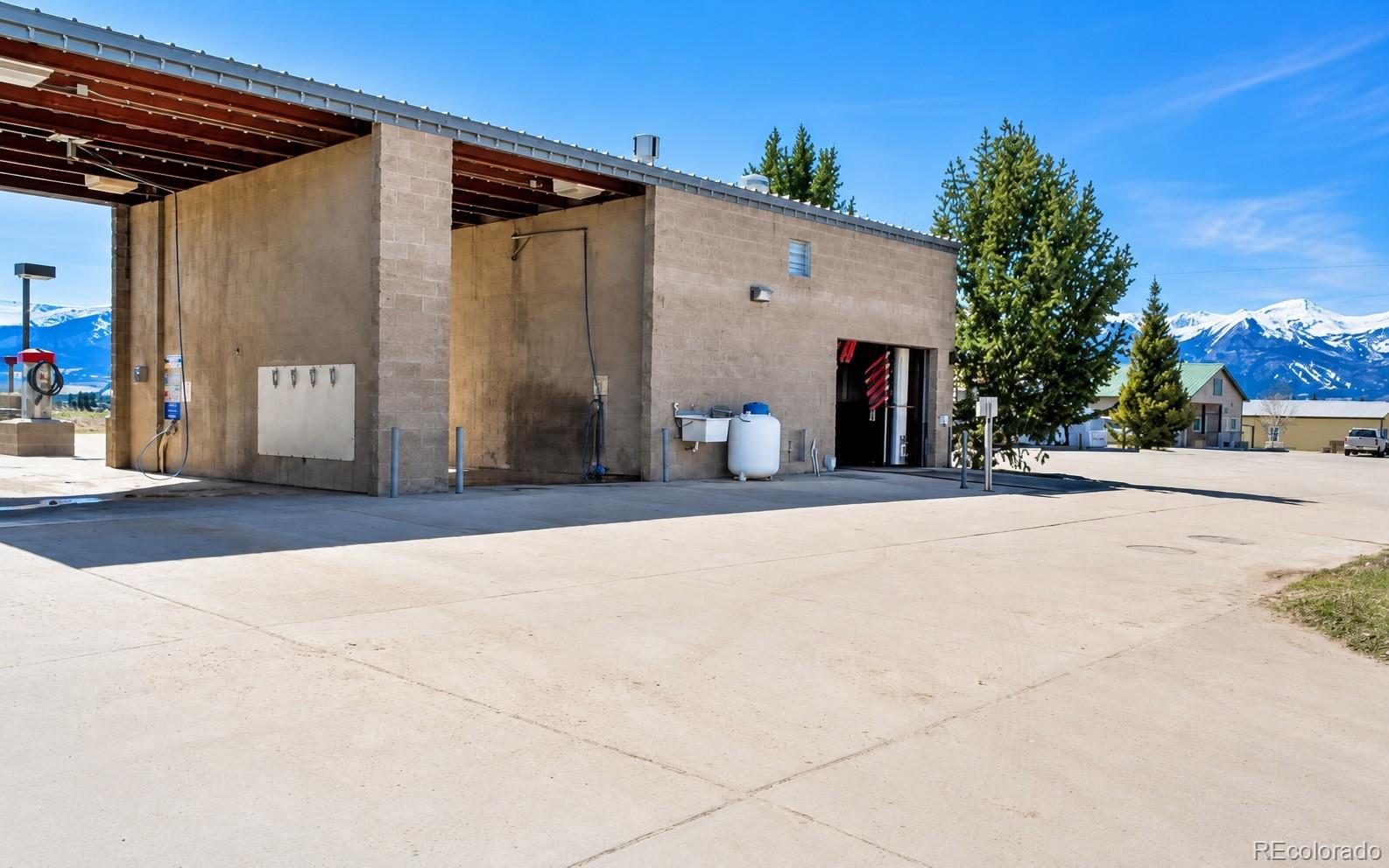 Commercial Sale in Silver Cliff 2