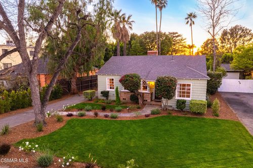 5415 Carpenter Ave, Valley Village, CA, 91607-2203 | Card Image