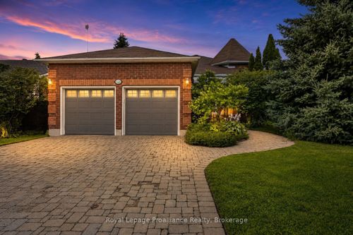 1423 Glenforest Cres, Peterborough, ON, K9K2J1 | Card Image