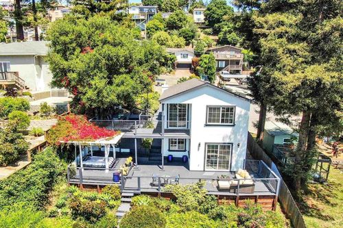 7907 Michigan Ave, Oakland, CA, 94605-3040 | Card Image