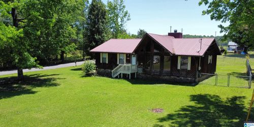 1700 Round Hill Rd, Weaver, AL, 36277-3017 | Card Image