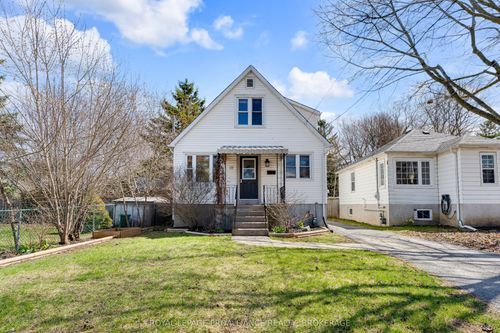 19 Westdale Ave, Kingston, ON, K7L4S1 | Card Image