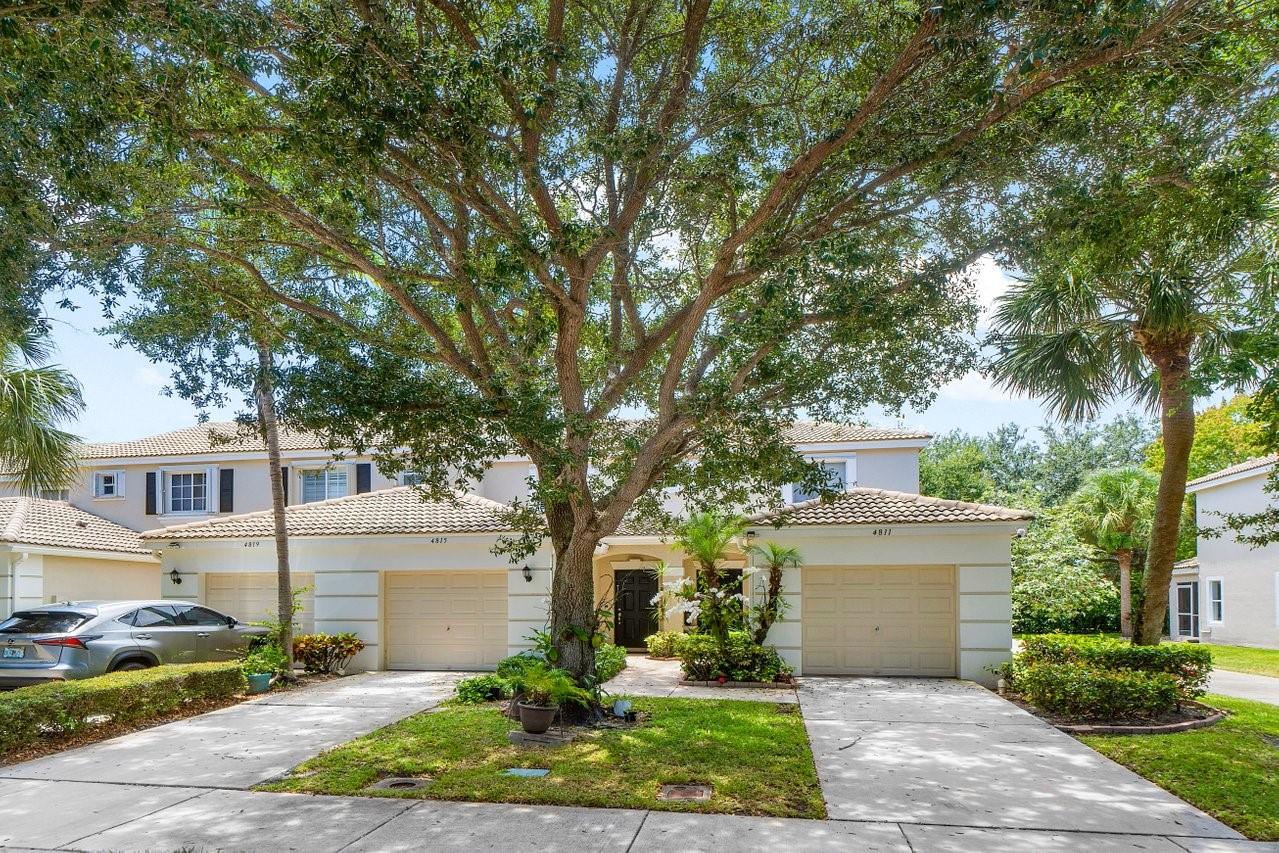 Palmbrooke Cir, West Palm Beach, FL 33417