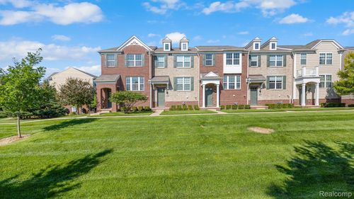 44613 Ellery Ln, Novi, MI, 48377-2583 | Card Image