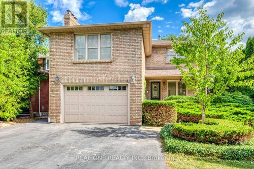 1384 Bramblewood Green, Oakville, ON, L6M2R5 | Card Image