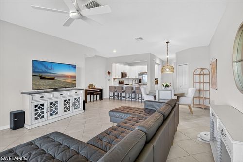 2821 Citrus St, Naples, FL, 34120-5712 | Card Image