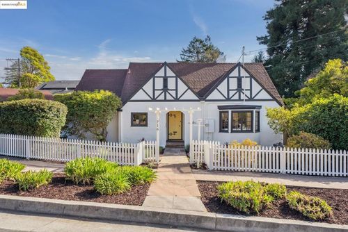 716 Coventry Rd, Kensington, CA, 94707-1404 | Card Image