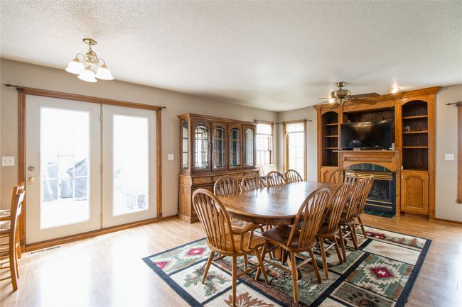 822 40 Th Ave, Home with 4 bedrooms, 4 bathrooms and null parking in Pleasantville IA | Image 21