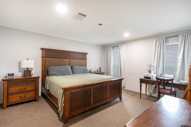 21167 Joe Paul Ln, House other with 4 bedrooms, 2 bathrooms and null parking in Chandler TX | Image 24