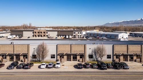 695 W 1700 S, Logan, UT, 84321-6258 | Card Image