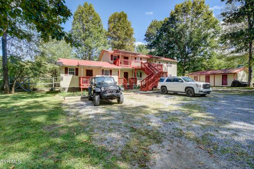175 Scenic Apartment Rd, Unicoi, TN, 37692-4653 | Card Image