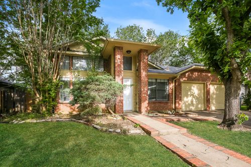 6216 Fairlane Dr, Arlington, TX, 76001-7402 | Card Image