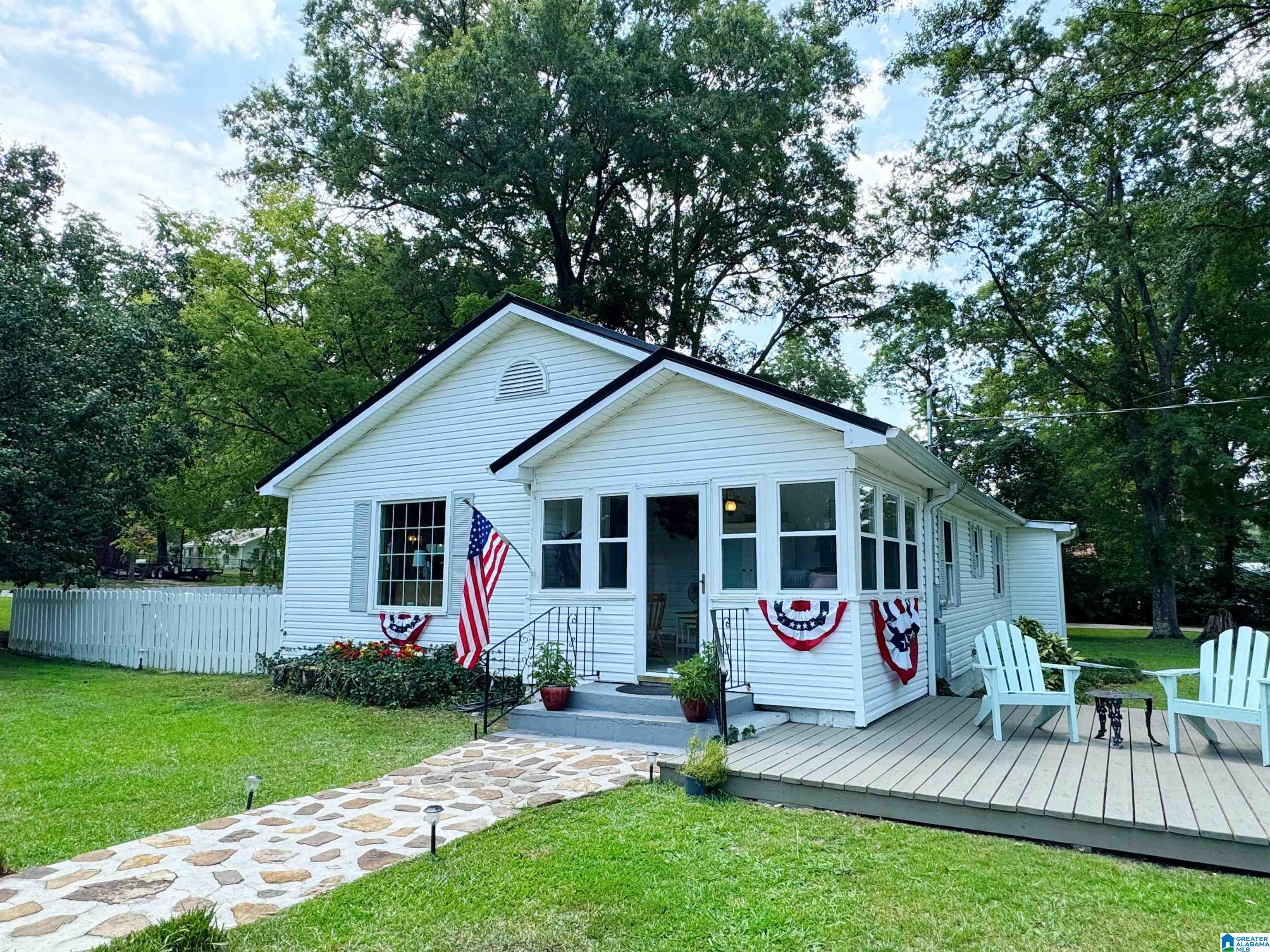 Center St, Columbiana, AL 35051