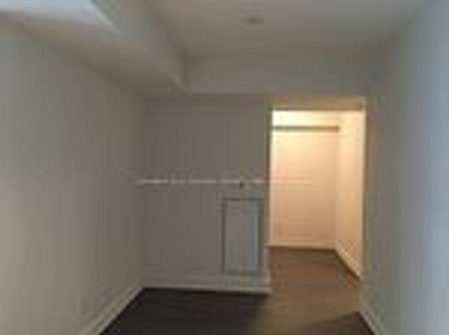 1535 - 525 Adelaide St W, Condo with 2 bedrooms, 1 bathrooms and 1 parking in Toronto ON | Image 10