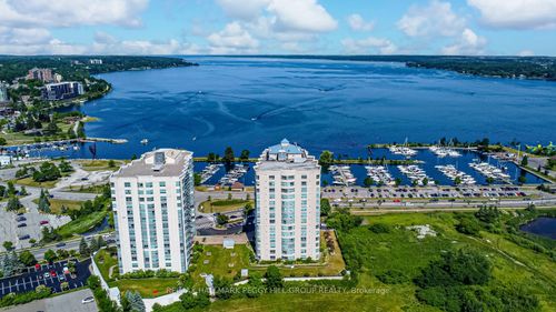7-2 Toronto St, Barrie, ON, L4N9R2 | Card Image