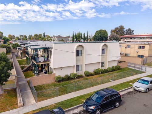 6041 Fullerton Ave, Buena Park, CA, 90621-2370 | Card Image