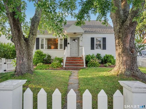 49 Baxter Dr, Norwalk, CT, 06854-4702 | Card Image