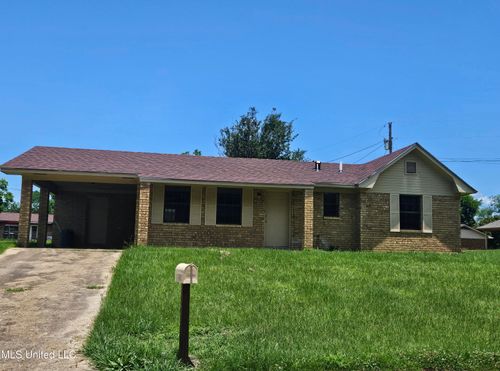 126 Tubman Cir, Natchez, MS, 39120-9359 | Card Image