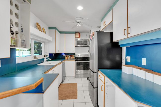2651 Ne 49 Th St, House other with 3 bedrooms, 2 bathrooms and null parking in Lighthouse Point FL | Image 18