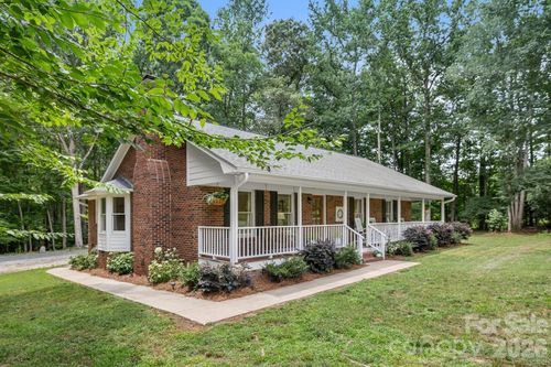 2482 Waxhaw Indian Trail Rd S, Waxhaw, NC, 28173-7777 | Card Image