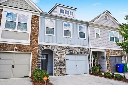 1962 Dillon Dr, Lithonia, GA, 30058-2521 | Card Image