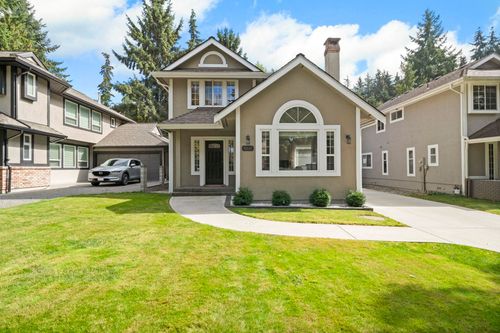 860 Ruckle Crt, North Vancouver, BC, V7H2P6 | Card Image