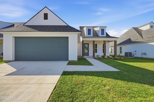 110 Fountain Meadow Dr, Broussard, LA, 70518-7841 | Card Image