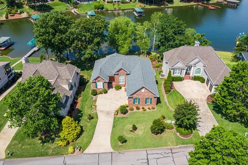 113 Reedy Cove Ln, Greenwood, SC, 29649-7918 | Card Image