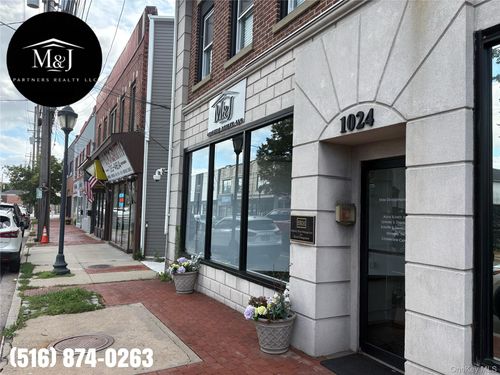 storefront-1024 Broadway, Hempstead, NY, 11598 | Card Image
