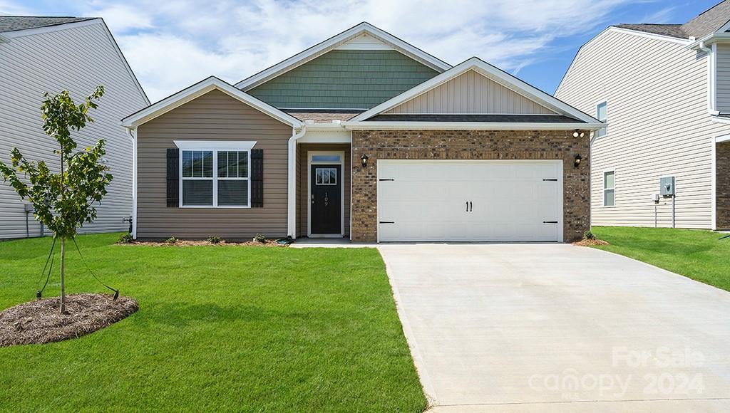 Lance Forest Rd, Fletcher, NC 28732