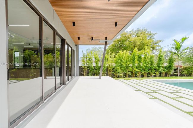 549 East Dr, House other with 4 bedrooms, 4 bathrooms and null parking in Miami Springs FL | Image 60