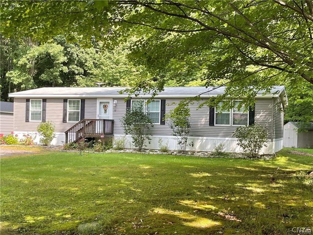 Banjo Ln, Oswego, NY 13126
