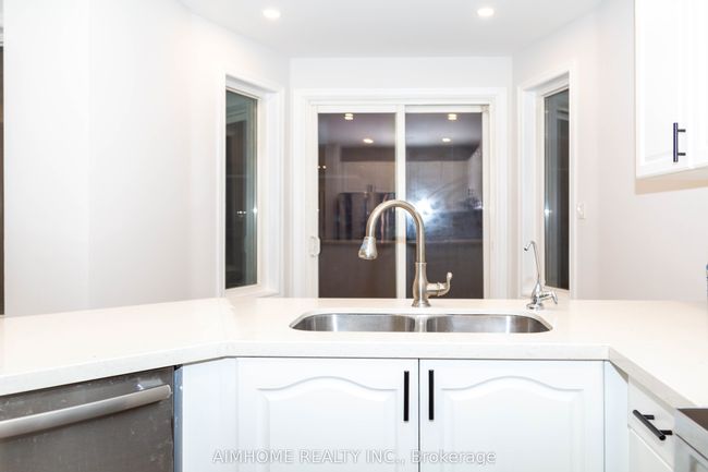 51 Brower Ave, House attached with 4 bedrooms, 4 bathrooms and 2 parking in Richmond Hill ON | Image 9